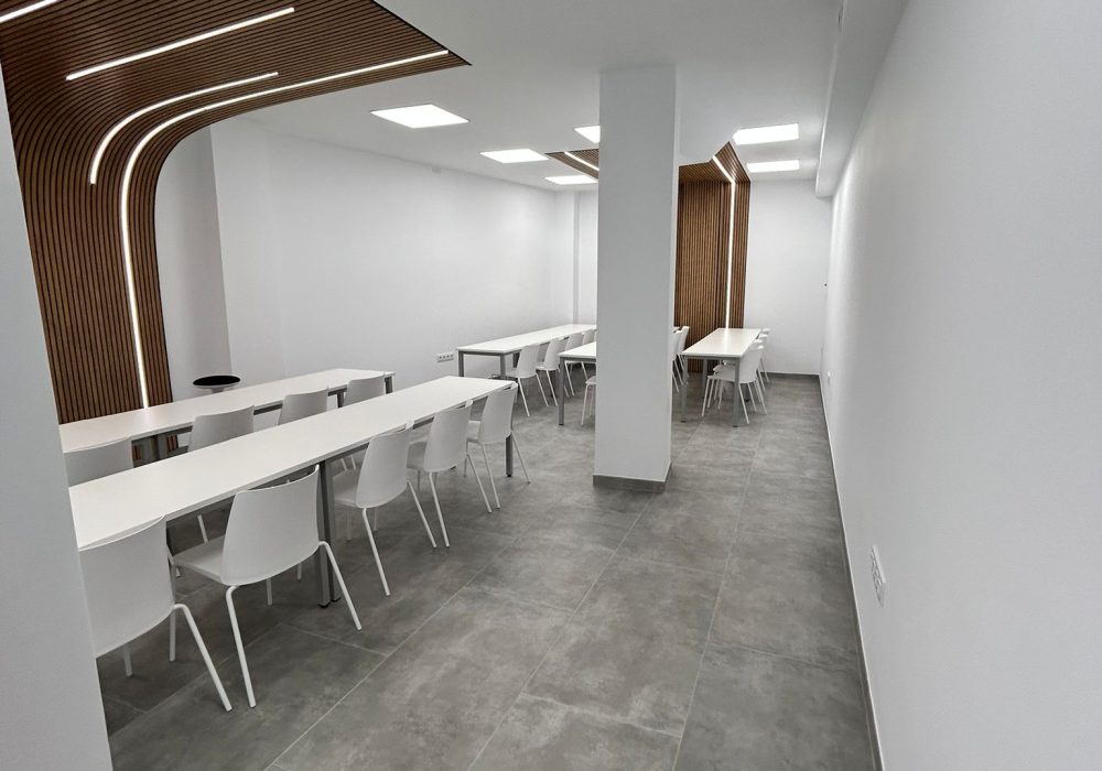 Interior 4